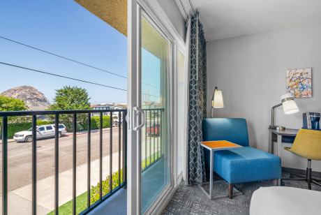 Welcome To Hotel Avisa - Room With A Balcony & Ergonomic Chair