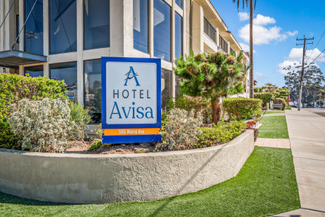 Welcome To Hotel Avisa - Ideal Stay Option in Morro Bay